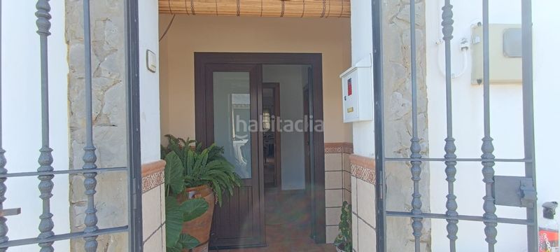 Foto db03e9d7-20e3-42ac-a8b7-e4cd3454547a. Casa aparellada a Facinas Tarifa