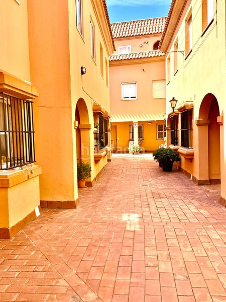 Foto b6da77eb-0bf6-4b3c-b1e8-445bc57ff709. Dúplex a Tarifa ciudad Tarifa