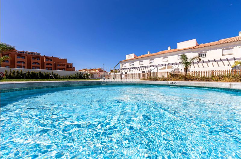 Foto debf53f4-1503-4897-b1ab-ca05b8776071. Dúplex amb aparcament piscina a Tarifa ciudad Tarifa