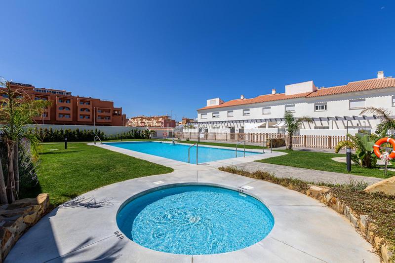 Foto 6ab4cffb-6383-4502-aebc-4a22fe0f538d. Semi detached house with pool in Tarifa ciudad Tarifa