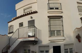Casa adossada  Calle pintor guillermo pérez villalta. Adosado en venta