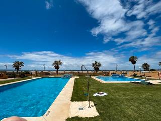 Apartament  Calle mar cantabrico. Apartamento primera linea de playa