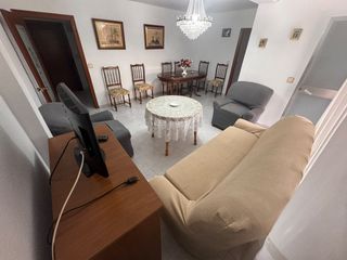 Location Appartement à Vista Alegre - Parque Cruz Conde. Gran piso amplio, luminoso y completamente equipado