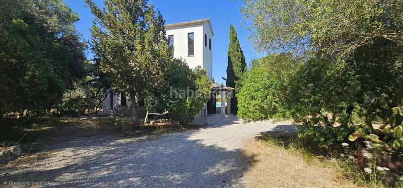 Foto f8a96d4c-6f5c-4cf9-bb6e-4cf5661c6fe6. Affitto casale con riscaldamento in Petra