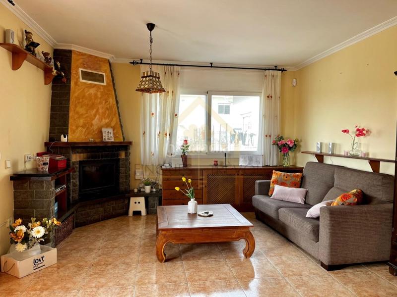 Foto 17a2d6be-b681-49ae-98a6-f63c6c6fa46d. Casa amb aparcament a Cànoves i Samalús