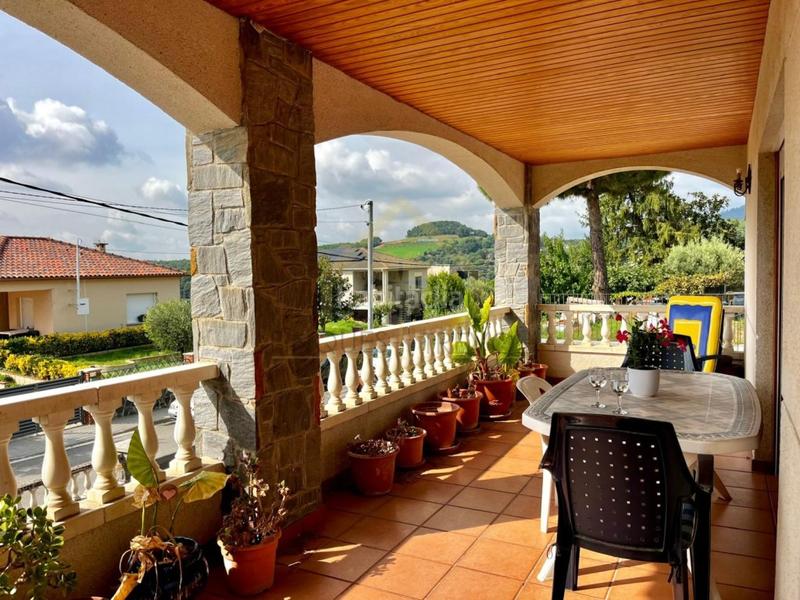 Foto 4bdb8c5d-45e6-4c43-9225-a31354a692cf. Casa amb aparcament a Cànoves i Samalús