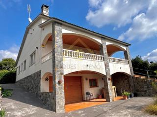 Casa  Calle bruguer. Magnífica casa en el mirador del montseny cànoves i samalús