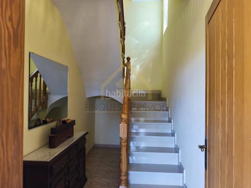 Foto bfe200a9-7cd9-45ea-a8ca-7e3a88b8a91b. Casa amb aparcament a Cànoves i Samalús