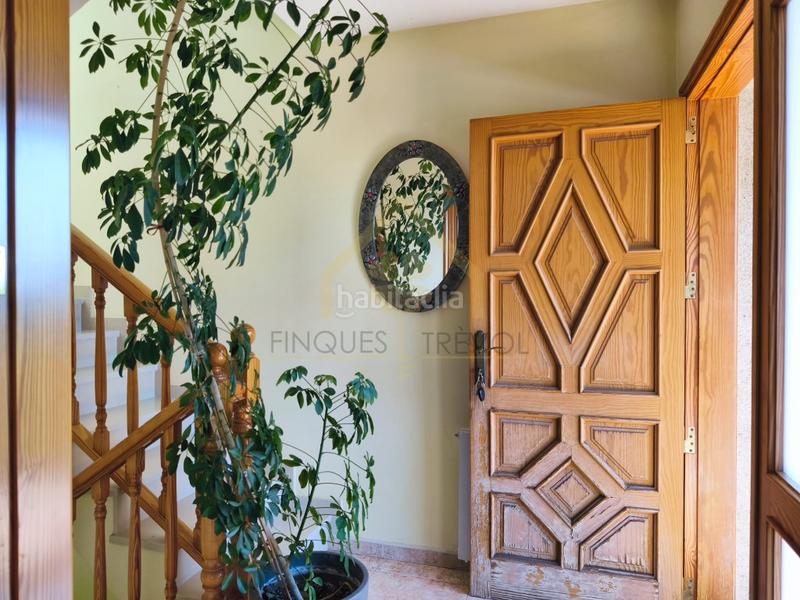 Foto cf39d231-e5e5-4536-9485-d0d2fdc8be8a. Casa amb aparcament a Cànoves i Samalús