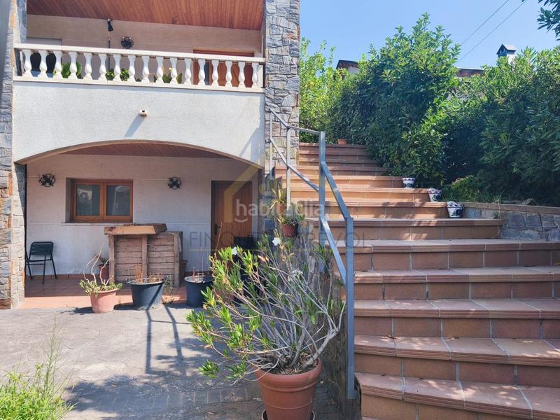 Foto dbef10ba-15d7-432c-9dd2-efbe4acd064c. Casa amb aparcament a Cànoves i Samalús