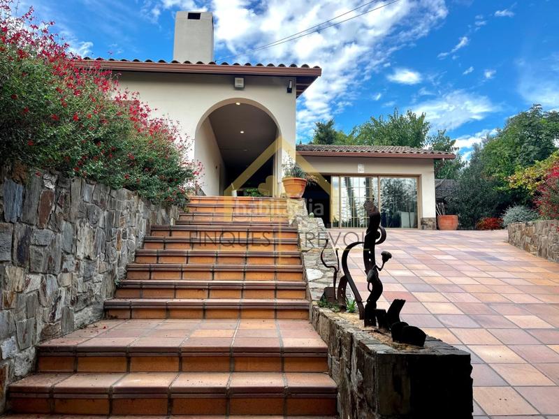 Foto 104637cd-b9aa-499b-abd3-584c9e04c157. Xalet amb aparcament a Can Violí - Can Poi del Bosc Garriga (La)