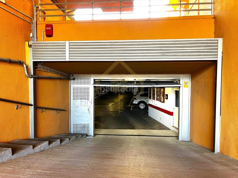 Foto 3128440f-ba10-40d3-8511-de816bee3a30. Àtic amb calefacció aparcament a Joan Prim Granollers