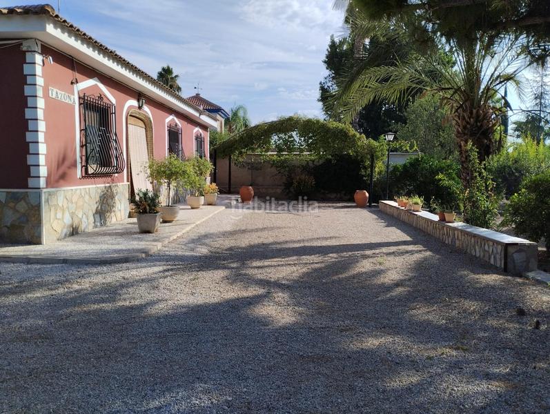 Foto 4f8d83f8-5c9e-40b2-b16c-0dd6134aa32c. Chalet  con piscina en venta en Totana