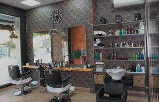 Traspàs Local Comercial a Totana. Traspaso de barbería en totana