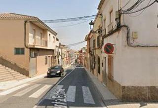 Maison à Totana. Se vende casa de dos plantas en totana