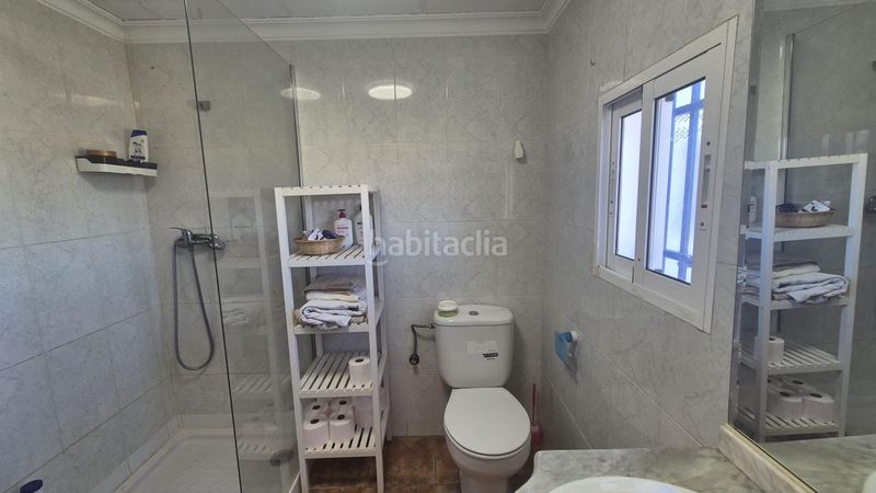 Foto bbc6a1f1-0ed9-42f5-8cd5-0dd5b83baada. Casa amb aparcament a Aledo