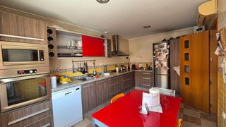 Maison à Totana. Casa de 3 plantas en venta en totana