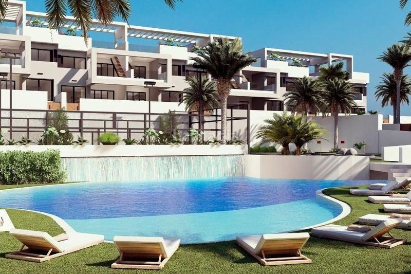 Foto e2d649b2-8b19-4c39-a492-2b54accb10e5. Casa amb aparcament piscina a Los Balcones-Los Altos Torrevieja