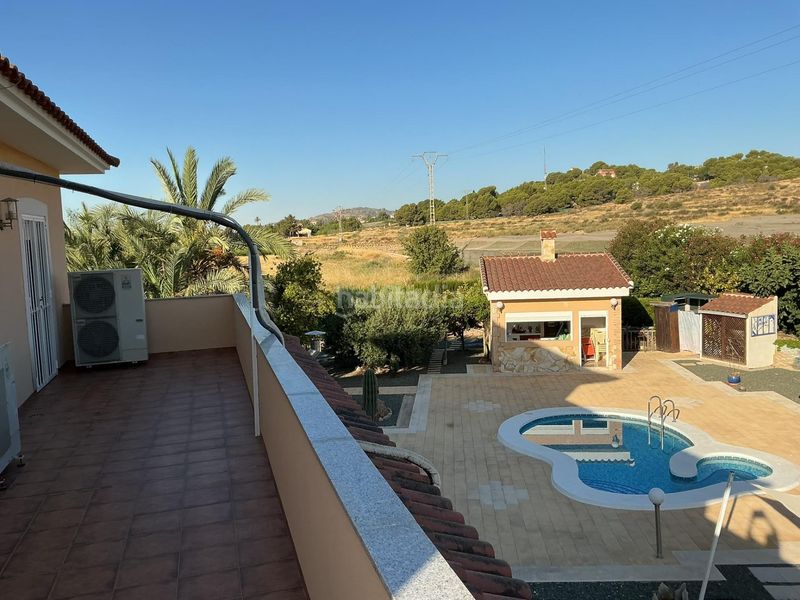 Foto f04cea78-6160-4ba4-aaef-8b0b00052a39. Chalet avec chauffage parking piscine dans Totana