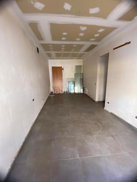 Foto a6c2348f-2e00-4b53-8cff-d5eb1715ea91. Edificio en Santpedor