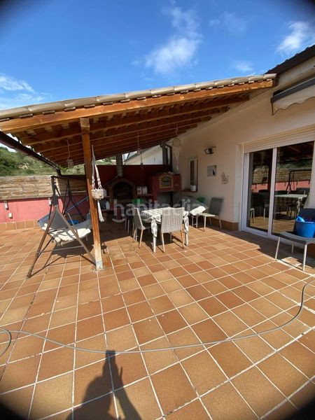 Foto 3317a854-02a4-4c6a-a25c-f81601a39f4e. Casa adossada amb calefacció aparcament a Súria