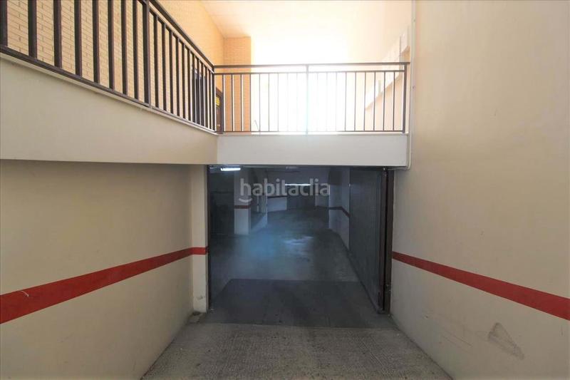 Foto 2f0b51ba-67b8-420e-8692-097ac2cfa8f2. Parking coche en Centre-Zona Alta Alcoi
