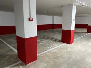 Autoparkplatz in Almoradí