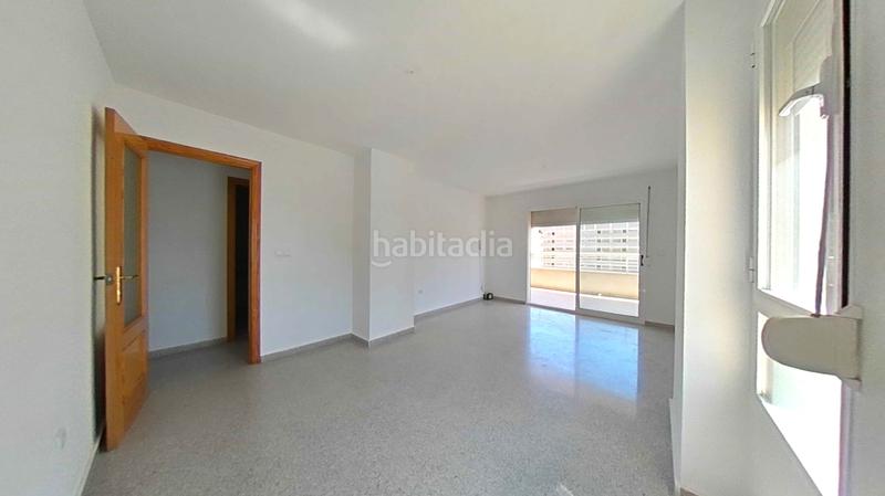Foto 9866a2b8-90d5-498d-b61a-2a6cf0ab40ca. Pis a Playa Poniente Benidorm