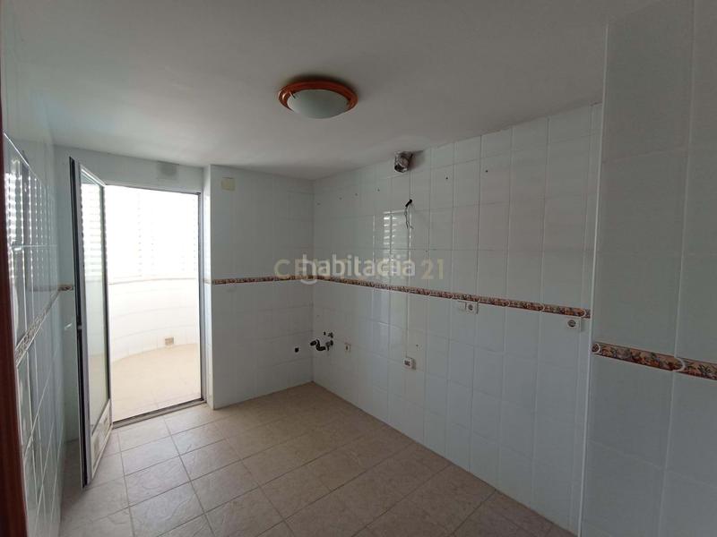 Foto 99e4c7fc-a2ea-4c39-9f18-0ab3317767fc. Piso en Playa Poniente Benidorm