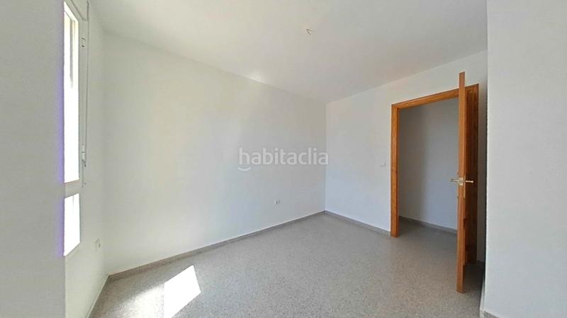 Foto b4ec0dc0-3423-4c7a-88d3-50e8ea558abd. Piso en Playa Poniente Benidorm