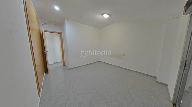 Foto 151158f6-1f21-40a4-9c7f-a0665ec29f79. Piso en Plaza de Toros-Avenida Chapí-Trinquete Elda