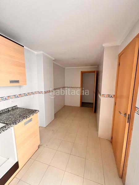 Foto f3f5cd0d-d333-493b-87ed-241dfc4ba025. Piso en Plaza de Toros-Avenida Chapí-Trinquete Elda