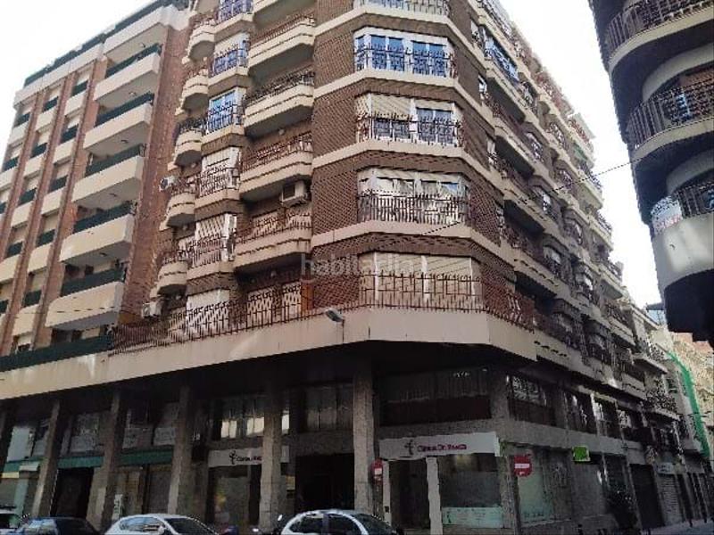 Foto f44ed896-6371-4820-ad39-ca6eedbc505e. Piso en Centro Elche / Elx