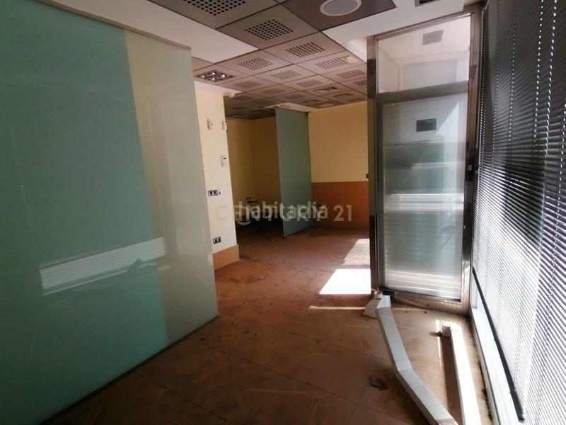 Foto cefc2bc6-f115-4b43-8de2-a140f6606d42. Locale commerciale in rosa de los vientos in Zona Levante - Playa Fossa Calp