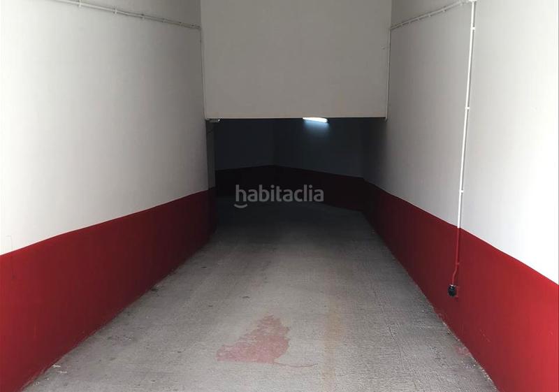 Foto 88ed3f3d-23c8-4d1c-aa1e-d922227102d9. Parking voiture dans filipinas dans Almoradí