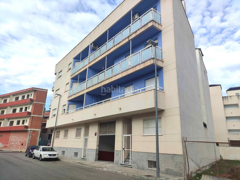 Foto 8b8b31aa-9f52-4a56-9467-5be81928b2eb. Parking voiture dans filipinas dans Almoradí