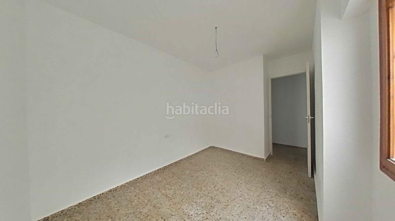 Foto b9e5a9cf-aadd-42e1-b52f-223f3757f4e5. Apartamento en sancho medina atención! piso oportunidad en Villena