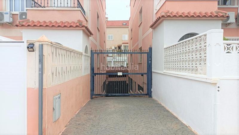 Foto 3a969273-0334-4645-b4ca-d4a1b30f36ec. Parking voiture dans canarias dans Monte y Mar Santa Pola