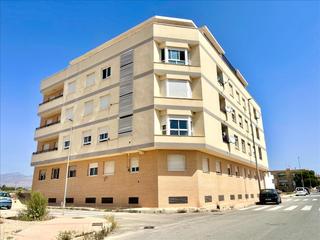 Parking voiture à Poeta Fermin Limorte, 19