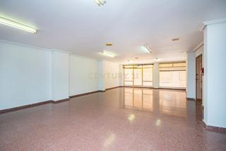 Local Comercial en Carrer santa rita, 5, torrellano, spain 5. Gran oportunidad en torrellano, elche! espacioso local comercial
