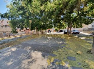 Wohngrundstück in Elda. Amplio terreno nuevo en elda por solo 11500