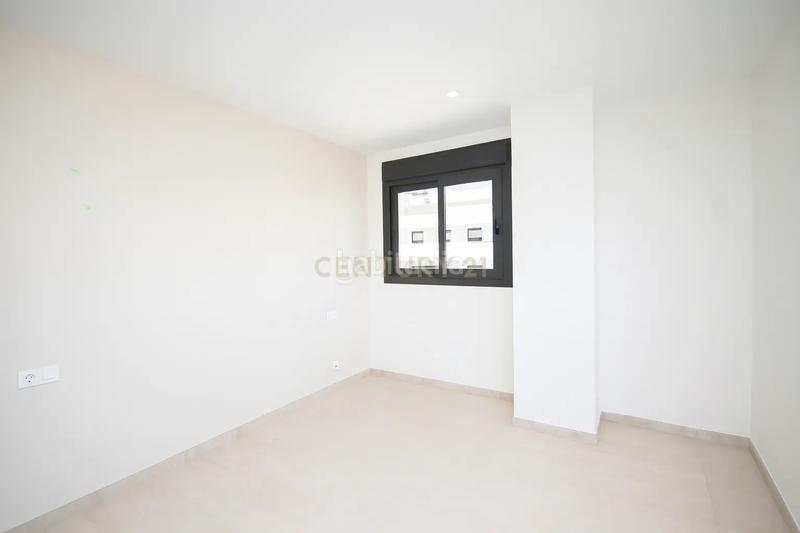 Foto 3a957bf1-cd16-47fb-9dd1-64f281a3d6a1. Apartament a calle bailarín josé espadero a Garbinet - Parque de las Avenidas Alicante