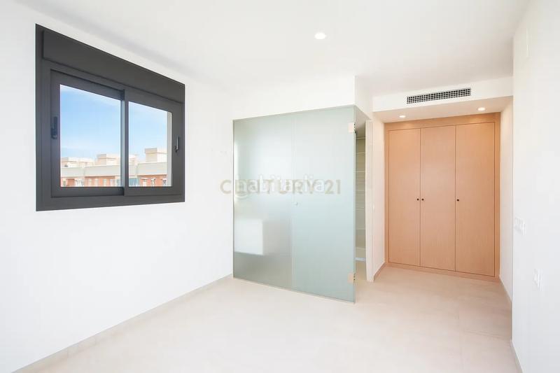 Foto 90477e0e-67f7-4673-8993-6dfec40a89f6. Apartament a calle bailarín josé espadero a Garbinet - Parque de las Avenidas Alicante