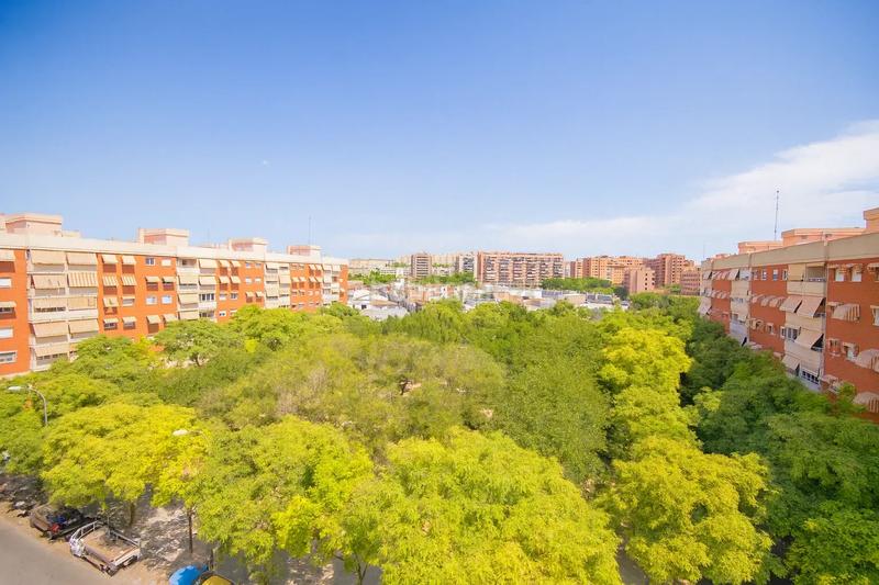 Foto fed0a6a5-c88f-4bdf-98ea-ff7f46bf7d17. Apartament a calle bailarín josé espadero a Garbinet - Parque de las Avenidas Alicante