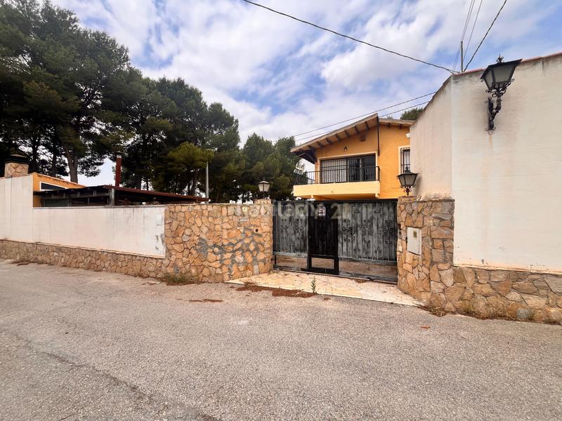 Foto 2a03155a-91bf-4041-baf9-2e29aa895565. Casa in poligono 4 4 in Sax