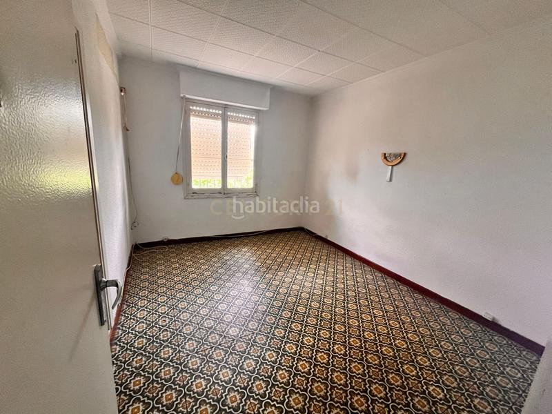 Foto f20318ba-87b1-42dc-8ad5-d4cc290acb21. Casa in poligono 4 4 in Sax