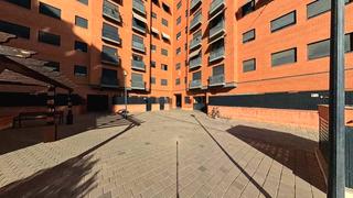 Apartment  3 de abril de 1979, 5 3. Vivienda en urbanización con piscina, garaje y trastero