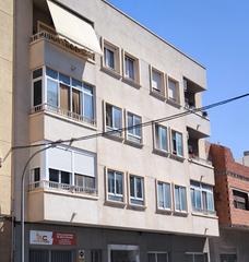 Appartement à Doctor marañon, 27. Amplio piso en monforte del cid, alicante  oportunidad única