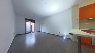 Apartament a Cedaceros, 4. Luminoso piso nuevo en orihuela, alicante  2 habitaciones