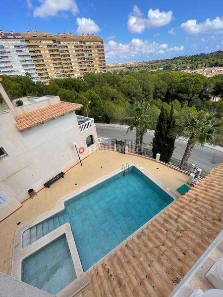 Foto 3e3e07f4-8365-4f5b-a428-c5dbc9e3c994. Maison dans samaniego-cmor dans Campoamor Orihuela